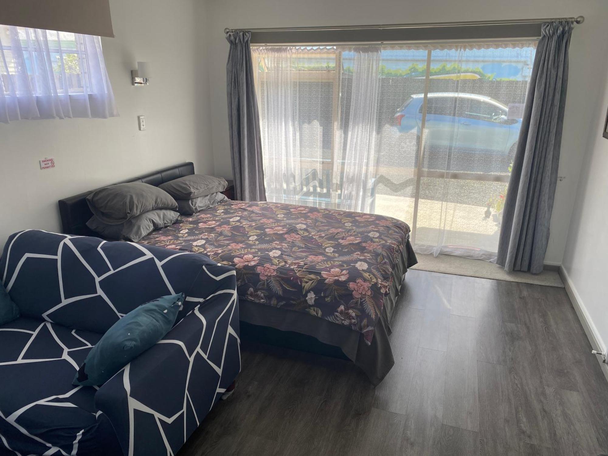 Self Contained En-Suite Private Bathroom, Private Entrance, Close To Shops & Hospital Homestay Hamilton Eksteriør billede